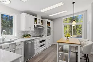 17717 Hwy 58, Crescent Lake, OR 97733 - Photo 7