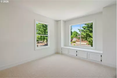 16428 NE San Rafael Dr, Portland, OR 97230 - Photo 37