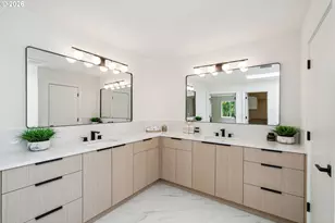 16428 NE San Rafael Dr, Portland, OR 97230 - Photo 31