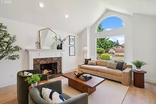 16428 NE San Rafael Dr, Portland, OR 97230 - Photo 7