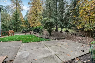 6817 SE 144th Ave, Portland, OR 97236 - Photo 37