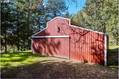 924 Lou Gray Dr, Myrtle Creek, OR 97457 - Photo 35