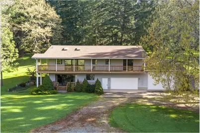 924 Lou Gray Dr, Myrtle Creek, OR 97457 - Photo 3