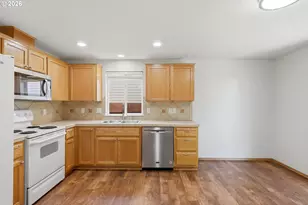 9001 NE 72nd St, Vancouver, WA 98662 - Photo 15