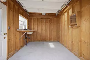 15565 SW Bristol Ln, Beaverton, OR 97007 - Photo 37