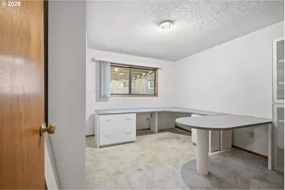 15565 SW Bristol Ln, Beaverton, OR 97007 - Photo 13