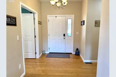 1105 G St, Baker City, OR 97814 - Photo 3