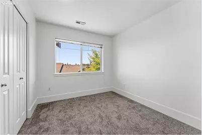 724 NW 118th Ave, Portland, OR 97229 - Photo 25