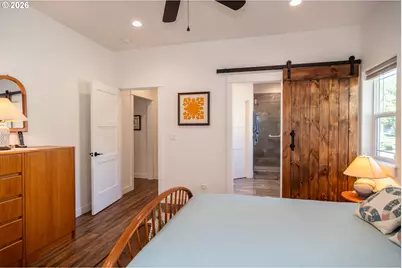 625 NE Cummins St, Roseburg, OR 97470 - Photo 25