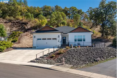 625 NE Cummins St, Roseburg, OR 97470 - Photo 45