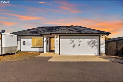 669 NW T St, Winston, OR 97496 - Photo 1