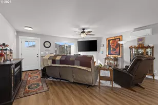 669 NW T St, Winston, OR 97496 - Photo 9