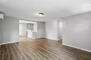 13207 SE Raymond St, Portland, OR 97236 - Photo 9