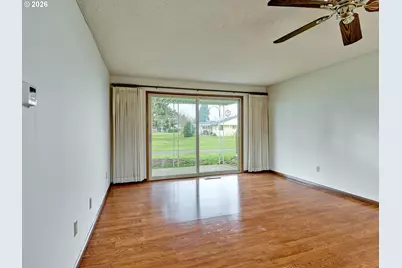 163 W Clackamas Cir, Woodburn, OR 97071 - Photo 3