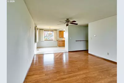 163 W Clackamas Cir, Woodburn, OR 97071 - Photo 5