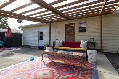 627 NW 16th St, McMinnville, OR 97128 - Photo 17