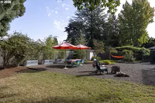 627 NW 16th St, McMinnville, OR 97128 - Photo 13