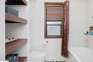 875 SE 25th St, Gresham, OR 97080 - Photo 29