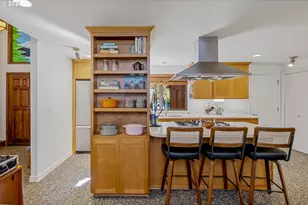 875 SE 25th St, Gresham, OR 97080 - Photo 13