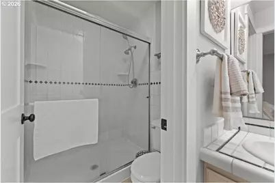 17965 Lake Haven Dr, Lake Oswego, OR 97035 - Photo 21