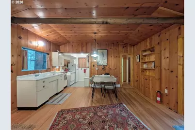 75106 E Road 28B, Rhododendron, OR 97049 - Photo 11