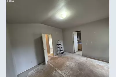 386 La Casa St, Eugene, OR 97402 - Photo 11