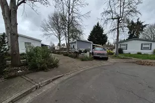 386 La Casa St, Eugene, OR 97402 - Photo 9