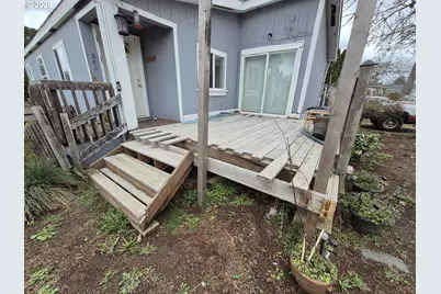 386 La Casa St, Eugene, OR 97402 - Photo 1