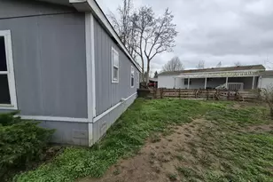 386 La Casa St, Eugene, OR 97402 - Photo 3