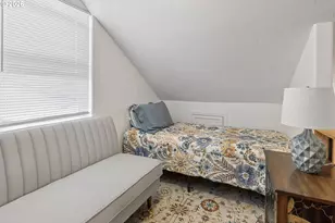 327 S 46th St, Springfield, OR 97478 - Photo 25