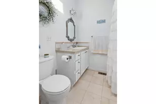 327 S 46th St, Springfield, OR 97478 - Photo 17