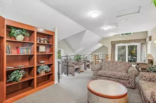 4000 Carman Dr, Lake Oswego, OR 97035 - Photo 21