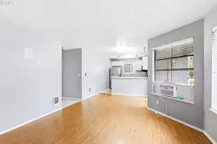 4000 Carman Dr, Lake Oswego, OR 97035 - Photo 9