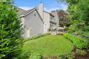 9223 NW Finzer Ct, Portland, OR 97229 - Photo 37