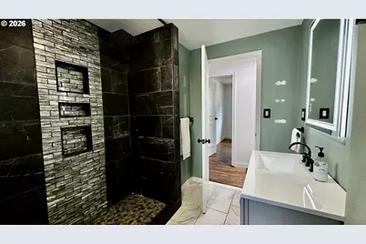 1307 NE 190th Pl, Portland, OR 97230 - Photo 13