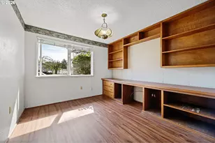 286 E Bradley Ct, Roseburg, OR 97470 - Photo 17
