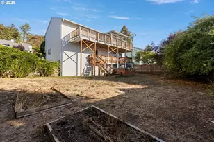 930 Prescott Ln, Springfield, OR 97477 - Photo 27