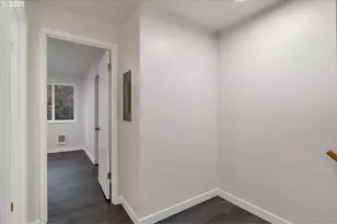 94 Cervantes Cir, Lake Oswego, OR 97035 - Photo 27