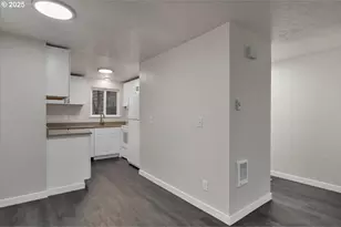 94 Cervantes Cir, Lake Oswego, OR 97035 - Photo 13