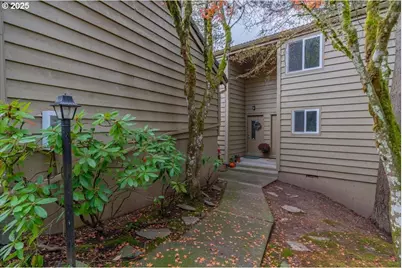 94 Cervantes Cir, Lake Oswego, OR 97035 - Photo 15