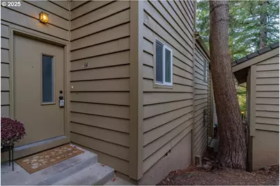 94 Cervantes Cir, Lake Oswego, OR 97035 - Photo 3