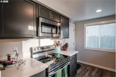 4765 Swegle Rd, Salem, OR 97301 - Photo 9