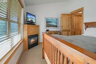 87926 E Alpenglow Ln, Government Camp, OR 97028 - Photo 25