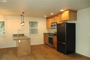 350 NW Willamina Dr, Willamina, OR 97396 - Photo 3