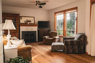 1745 Heritage Loop, Hood River, OR 97031 - Photo 11