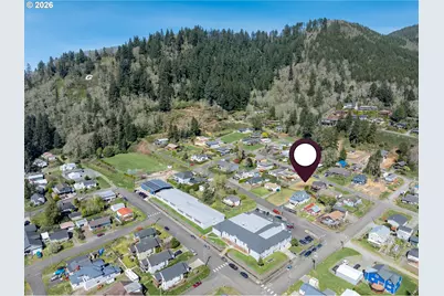 607 Evergreen Ave, Garibaldi, OR 97118 - Photo 21