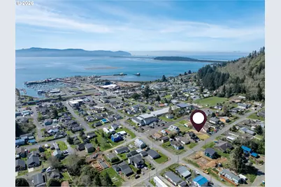 607 Evergreen Ave, Garibaldi, OR 97118 - Photo 23