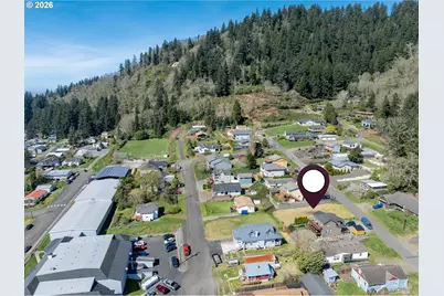 607 Evergreen Ave, Garibaldi, OR 97118 - Photo 11