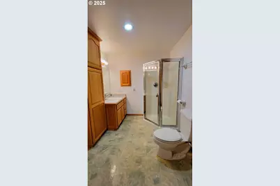 39136 Easton Ln, Springfield, OR 97478 - Photo 21