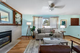 3948 NE 135th Ave, Portland, OR 97230 - Photo 5